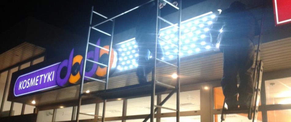 Transport, montaż i serwis reklam na terenie całego kraju.